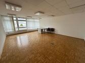 Foto - Stilvolle Bürofläche mit großzügiger Raumaufteilung