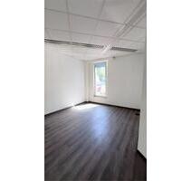 Mietvertrag zu übertragen-Büro oder praxis in Berlin - Oranienburg