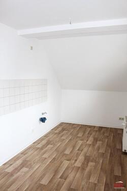 Foto - 1 Zimmer Dachgeschoßwohnung zur Miete in Hohenstein-Ernstthal