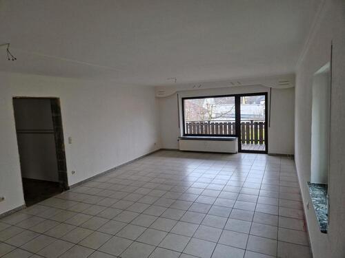 Foto - Wohnung 3 Z Wohnzimmer Küche Bad zu vermieten