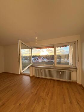 Foto - WG Zimmer mit super Aussicht in Pfuhl (Frauen WG); 1 Person