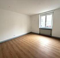 Charmante EG-Wohnung in Neckarlage – frisch renovierte 3-Zimmer-Wohnung inkl. Terrasse und neuer EBK - Heilbronn