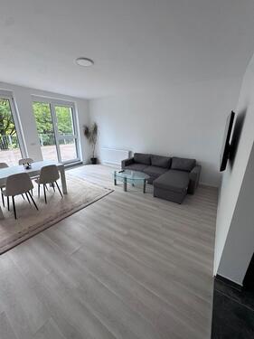 Foto - 2 Zimmer mit großer Terasse - 1.200,00&nbsp;EUR Kaltmiete, ca.&nbsp; 85,00&nbsp;m&sup2;