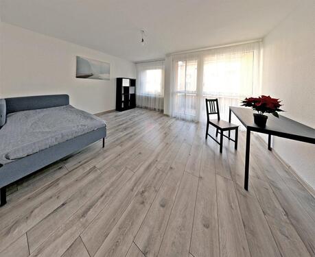 Foto - Möblierte 1-Zimmer Wohnung mit Balkon, EBK, Stellplatz in Zentrum