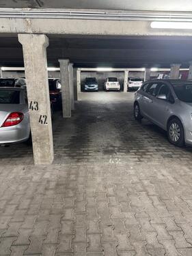 Foto - Tiefgaragenstellplatz - 70,00&nbsp;EUR Miete,