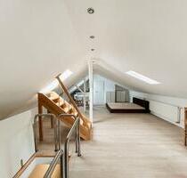 Helle, möblierte 1-Zimmer-Wohnung, sehr zentral & ruhig - Hildesheim