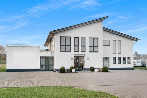 Foto - Plug & Play - Einrichten, eröffnen und loslegen - Büro Praxis im Gewerbegebiet