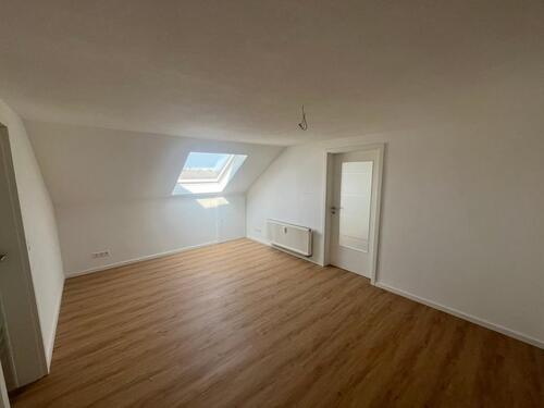 Foto - Erstbezug nach Sanierung: 4 Zimmer DG-Wohnung in Vöhringen