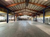 Foto - Produktionshalle Lagerhalle mit Kranbahn