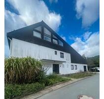 Großzügiges Wohn- und Geschäftshaus am Waldrand in Greifenstein