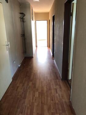Foto - 3 Zimmer mit Balkon KDB - 695,00&nbsp;EUR Kaltmiete, ca.&nbsp; 65,00&nbsp;m&sup2;
