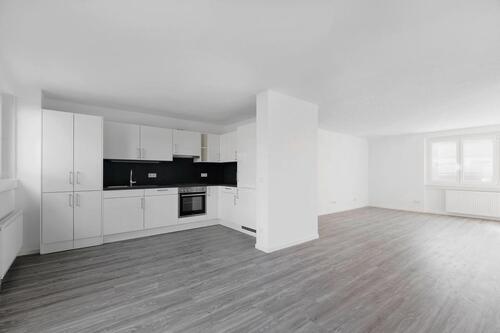 Foto - Familienfreundliche 5-Zimmer-Wohnung mit Einbauküche in Franklin-Mitte