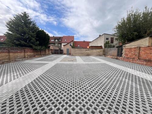 Foto - Stellplatz für Wohnmobil, Hänger 3x 8x3m