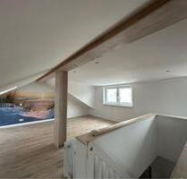 Großes, freistehendes Haus in Ortsrandlage von Habichtswald-Ehlen