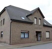 2 Zimmer Küche Bad Wohnung, OG rechts in 49459 Lembruch ab sofort