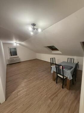 Foto - 2 Zimmer Dachgeschoßwohnung zur Miete in Saulheim