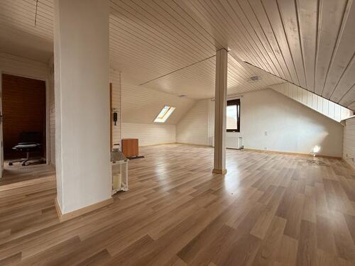 Foto - 1 Zimmer Dachgeschoßwohnung zur Miete in Bietigheim-Bissingen