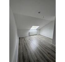 Charmante 3-Zimmer-DG-Wohnung in Mannheim – renoviert und bezugsbereit