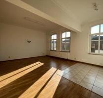 Klein, fein & zentral – charmante 1-Raum-Wohnung in Bitterfeld - Bitterfeld-Wolfen