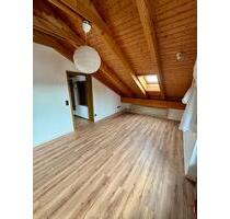 1,5-Zimmer-Dachgeschosswohnung mit Balkon - Schönwald im Schwarzwald