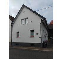 Kernsaniertes,charmantes Einfamilienhaus mit 7 Zimmern, Karlsruhe