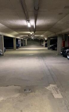 Foto - Tiefgarage Stellplatz - 120,00&nbsp;EUR Miete,
