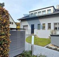 Wohnen mit Aussicht – charmante 2,5-Zimmer-Wohnung mit großem Balkon und Wohlfühlambiente - Pforzheim Büchenbronn Wohnen mit Aussicht – charmante 2,5-Zimmer-Wohnung mit großem Balkon und Wohlfühlambiente - Pforzheim Büchenbronn