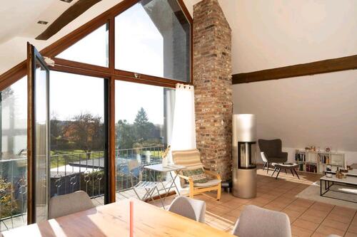 Foto - AC-Schmithof - Modernisierte DG Wohnung mit Kaminofen