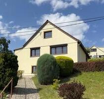Freistehendes Einfamilienhaus - herrlicher Fernblick in Falkenau - Flöha