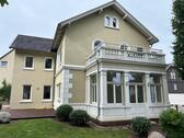 Foto - Excl. Büroräume, Villa, Erdgeschoss, Parkplätze