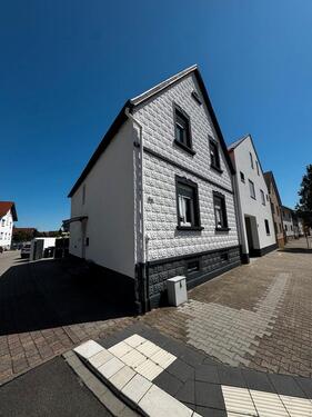 Foto - Ein Familien Haus mit Garten - 450.000,00&nbsp;EUR Kaufpreis, ca.&nbsp; 150,00&nbsp;m&sup2;
