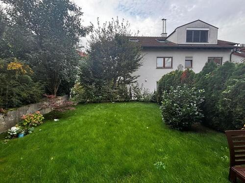 Foto - 2,5-Zimmer mit Terrasse, großem Garten und neuwertiger Küche