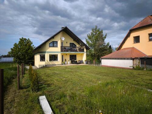 Foto - Erdgeschoss Wohnung - 804,00 EUR Kaltmiete, ca.  96,00 m²