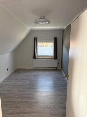 Foto - 3 Zimmer Dachgeschoßwohnung zur Miete in Rastede