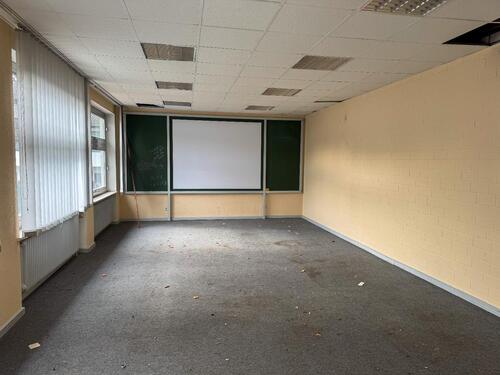 Foto - 277 m² Büro‑ & Schulungsetage (1. OG) mit Empfang 
