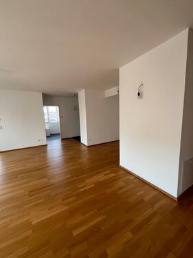 Foto - Etagenwohnung zur Miete in Eningen unter Achalm
