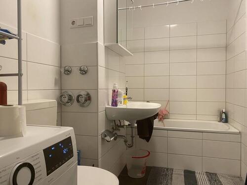 Foto - Großzügige 2-Zimmer-Wohnung mit modernem Bad und Balkon