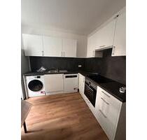 2 Zimmer WG Wohnung saniert und möbliert bezugsfrei - Hamburg Harburg