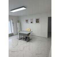 Helle Gewerberäume in Top-Lage-ideal für Kosmetikstudio, Büro - Blumberg