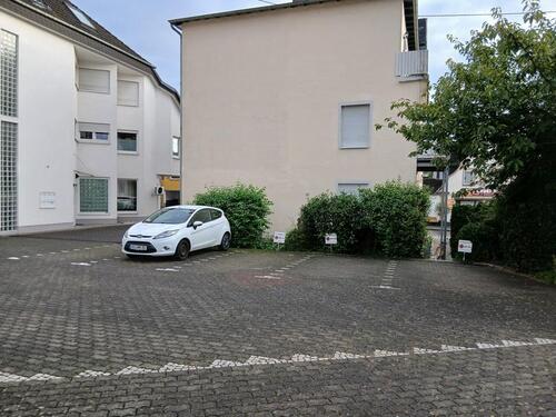 Foto - Parkplatz in Koblenz 25 Euro - 25,00&nbsp;EUR Miete,