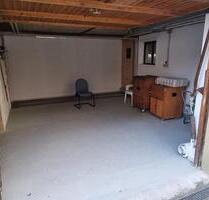 Große Garage inkl. Stellplatz Lagerraum mit eigenem WC - Ostelsheim