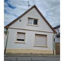 Einfamilienhaus in Riedstadt-Crumstadt (renovierungsbedürftig) - Trebur