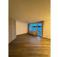 helle 1-Zimmer-Wohnung mit Balkon & Parkplatz - möbliert - Bayreuth City