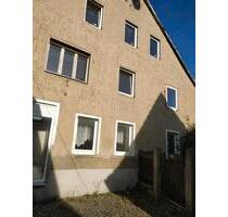 Einfamilienhaus - 74.900,00&nbsp;EUR Kaufpreis, ca.&nbsp; 80,00&nbsp;m&sup2; in Hermsdorf (PLZ: 07629)