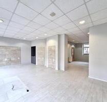 Helle Gewerbeeinheit mit großen Schaufenstern in zentraler Lage von Erfurt