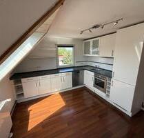 Dachgeschosswohnung in super Lage mit Gartenmitbenutzung - Frankfurt am Main Sindlingen