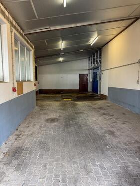 Foto - 80 m² Lager‑ & Werkstattfläche (EG) mit Starkstrom 