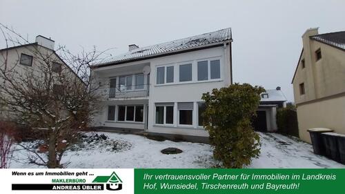 Foto - Helle 3,5-Zimmer-Wohnung im 1. Obergeschoss