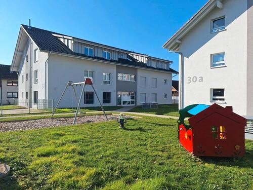 Foto - Attraktive 2-Zimmer-Wohnung (67 m²) mit Balkon, EBK & Stellplatz