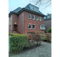 Schöne helle DG Wohnung in Wilhelmshaven Villenviertel zu